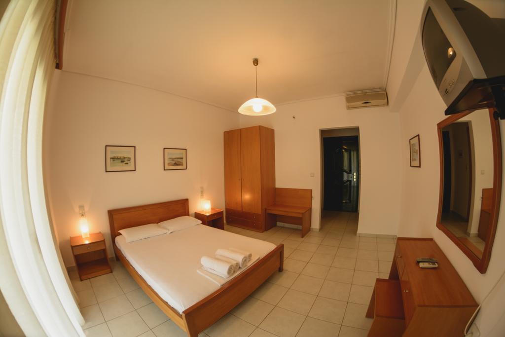 Althea Studios Lefkada Agios Nikitas Room photo