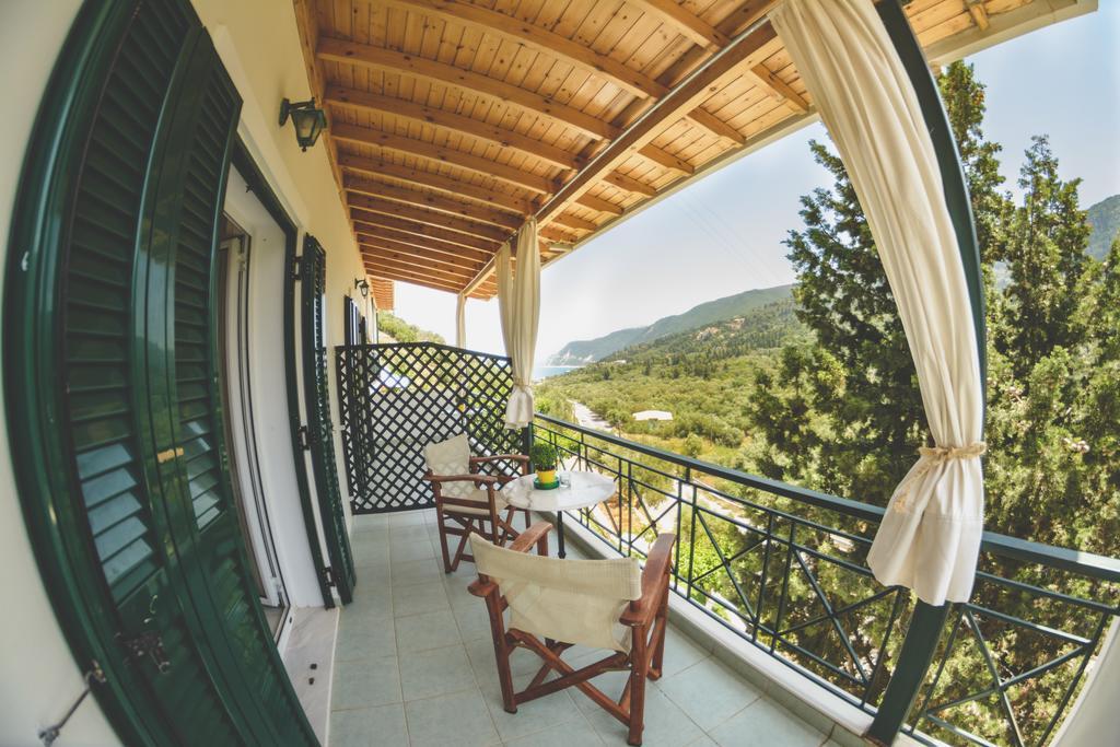 Althea Studios Lefkada Agios Nikitas Room photo