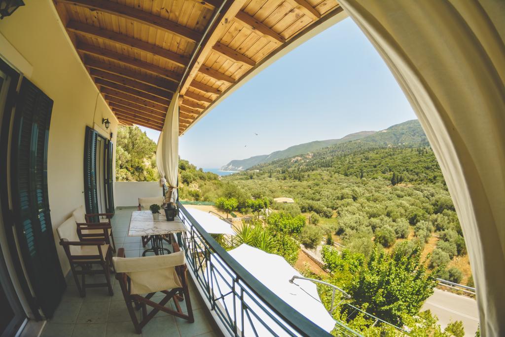 Althea Studios Lefkada Agios Nikitas Room photo