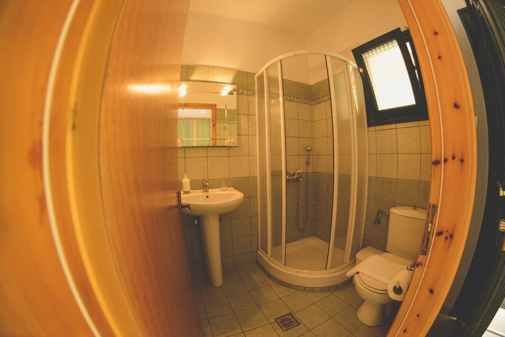 Althea Studios Lefkada Agios Nikitas Room photo